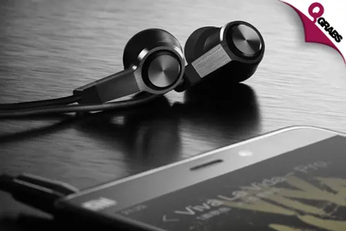 From QR49, Feel the Beat with Innovative Earbud Headphones! (Up to QR178 Value)